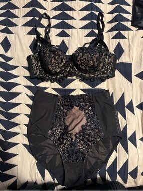 Dita Von Teese Lace Black Bra and Panties Set